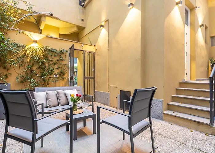 Piazza Vittorio Veneto - Rosine Luxury - Grandmaison